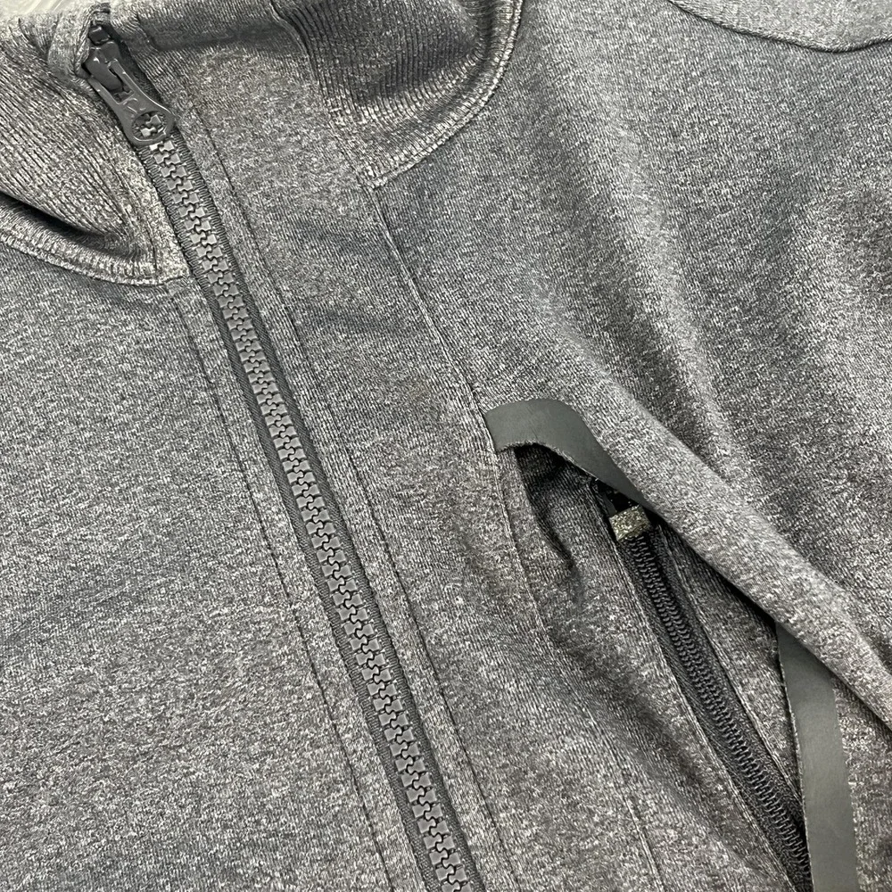 Lululemon Athletica Kung Fu II Jacket Mens XL Gray Full Zip Stand Collar